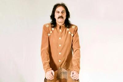 پلنگی که ماه را فتح ‌کرد/به بهانه خداحافظی کورش یغمایی از دنیای موسیقی