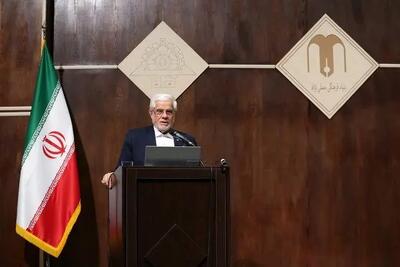 عارف: روش‌های گذشته اداره دانشگاه‌ها دیگر کارآمد نیست