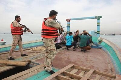  بازداشت رئیس یک بانک و دستگیری ۶۷ نفر مرتبط با باند «طوفان» قاچاق سوخت+ ویدئو | جزئیات انهدام باند بزرگ