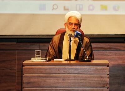 تضعیف و تخریب قوه قضاییه از تریبون‌های رسمی، آب به آسیاب دشمن ریختن و به هیچ عنوان پسندیده نیست