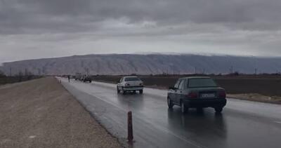  بارش برف در گردنه مروارید و باران در ۱۶ محور فارس؛ مه‌گرفتگی در پنج گردنه