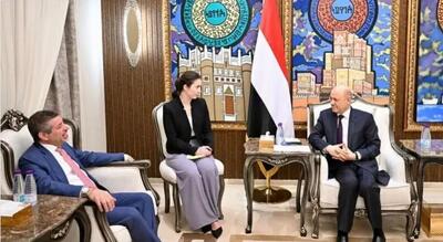  دیدار و رایزنی دیپلمات آمریکایی با رئیس شورای رهبری دولت مستعفی یمن