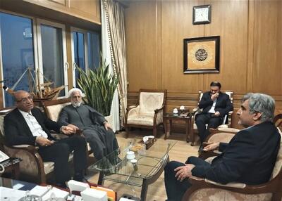  استاندار کرمانشاه مصوبات سفر رییس سازمان تأمین اجتماعی به استان را در پایتخت پیگیری کرد