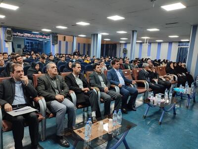  تحول آموزش از کلاس درس و اعتماد به معلم آغاز می‌شود