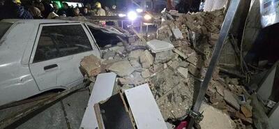 ریزش ساختمان در یافت آباد؛ نجات زنده ۴ نفر از زیر آوار