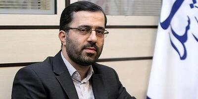 حمله عضو هیئت رئیسه مجلس به دولت/ بجای اظهارنظر درباره عدم ترمیم کابینه، در خصوص قیمت افسارگسیخته ارز و تورم شفاف‌سازی و پاسخ‌گویی کند