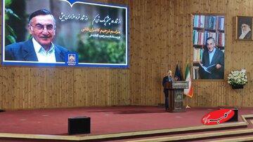  سیدعباس صالحی: فانی در تاریخ معاصر کم‌نظیر است - کلبه سرگرمی