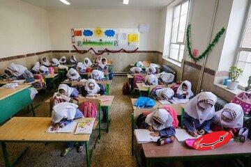  وزیر آموزش و پرورش: آیا مدرسه جای رقص یا موسیقی‌های مبتذل است؟ - کلبه سرگرمی