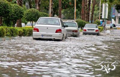 آخرین خبرها از سیلاب هرمزگان | جزئیات بارندگی در شهرهای استان | ساکنان این جزیره با قایق در خیابان تردد می کنند - مجله اینترنتی کولاک