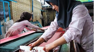 راه‌کارهای بهره‌­گیری از ظرفیت‌های کارآفرینی زنان در بازار کار ایران