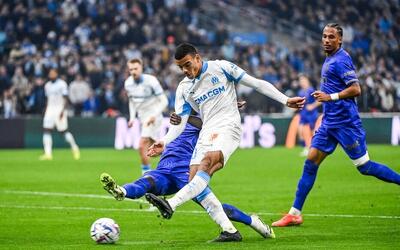 سوپرگل گرینوود مارسی را در کورس قهرمانی نگه داشت - پارس فوتبال