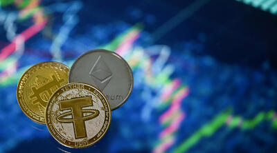 عرضه استیبل‌کوین‌ها بالا، جریان نقدینگی پایین؛ اصلاح بازار موقتی است یا ادامه‌دار؟