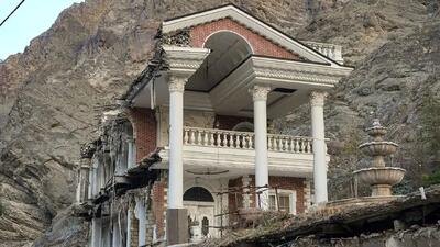 تصاویر؛ وضعیت ابر ویلای معروف جاده چالوس بعد از تخریب قسمت های غیر مجاز