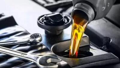  چرا روغن موتور تبخیر می‌شود؟ علت‌ ها و راهکارها