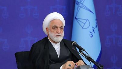  تأکید رئیس قوه قضائیه بر تعیین تکلیف زندانیان ناتوان مالی/ برخی زندانیان معسر بیش از ۱۰ سال هنوز در زندان‌ هستند