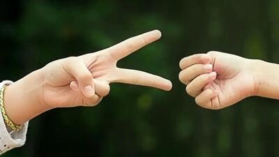  چگونه در بازی سنگ کاغذ قیچی همیشه برنده باشیم؟ کشف جدید دانشمندان