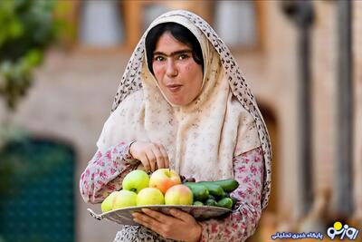  عکس بازیگر بامداد خمار با جناب کوه!