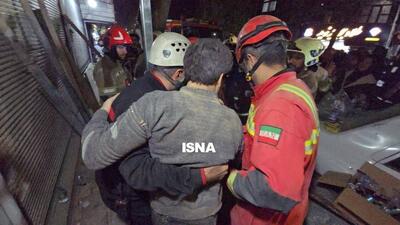 فیلم هولناک از نجات افراد محبوس بعد از ریزش ساختمان در یافت‌آباد - سلام نو