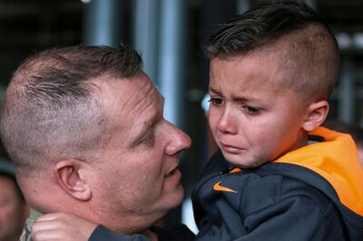 مقام نظامی انگلیس: پسران و دختران انگلیسی باید آماده جنگ شوند