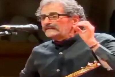  آواز مشهورا؛ خواننده یطوری از ته دل مایه گذاشت کل تماشاگرا از ذوف جیغ و تشویق کردن