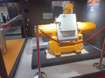 رقابت جهانی با فناوری بومی؛ از میزهای کالیبراسیون دقیق تا ربات شست‌وشوی پنل‌های خورشیدی