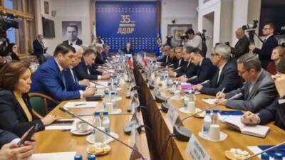 عراقچی: روابط ایران با روسیه همه‌جانبه است