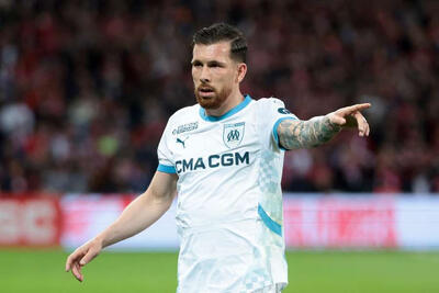  یوونتوس در اندیشه یک معاوضه در ژانویه؛ مانوئل لوکاتلی در ازای پیر امیل هویبیرگ