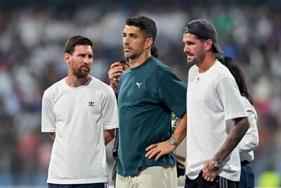 مسی، سوارز و دی پل و تجربه ترافیک سنگین هند / عکس