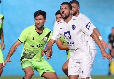 توکلی: مقابل پرسپولیس و تراکتور مستحق باخت نبودیم - تسنیم