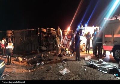 افزایش مصدومان واژگونی اتوبوس در محور اصفهان-نطنز - تسنیم