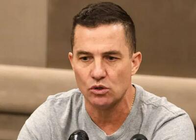 سرمربی پرسپولیس به کنفرانس خبری نرسید