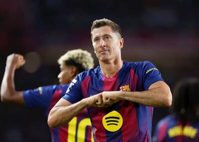 لواندوفسکی سوار هواپیمای مادرید شد