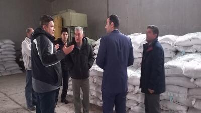  بازدید رئیس حوزه قضایی مراوه‌تپه از مراکز توزیع نهاده‌های دامی این شهرستان