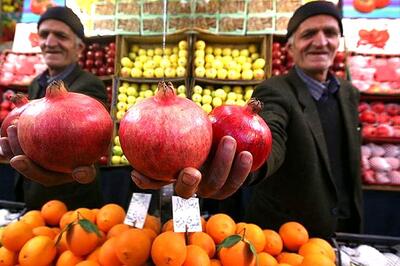 بازار شب یلدا داغ شد / قیمت میوه شب یلدا در بازار