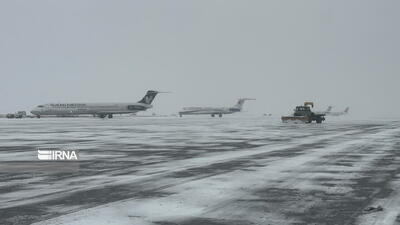 بارش شدید برف در فرودگاه مشهد