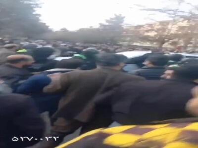 لحظه چاقو خوردن فرمانده انتظامی مشهد در مراسم هفتم مرحوم خسرو علیکردی