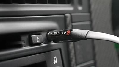 معرفی بهترین کابل AUX خودرو