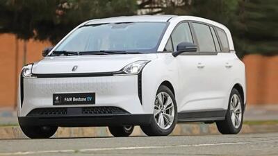 انتقاد از وزارت صمت برای روند کند عرضه و واردات خودروهای برقی