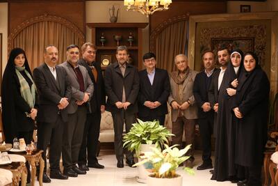  دیدار نمایندگان انجمن ورزشی‌نویسان ایران و اصفهان با استاندار اصفهان/ اصفهان قطب خبرنگاری ورزشی کشور