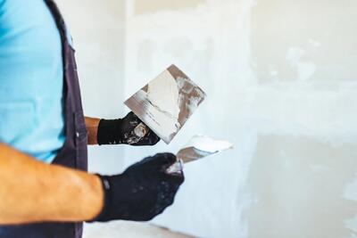  گچ مخصوص مناطق مرطوب : ویژگی ها، روش اجرا و خرید