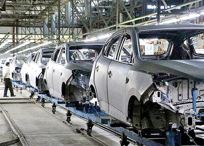 بازگشت صنعت خودرو به مرز  رکود