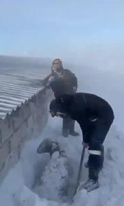 یک متر برف در این منطقه/ همه غافلگیر شدند