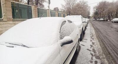 ببینید / بارش برف هم‌اکنون در شهر اراک