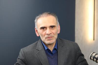 ویدیو/ کامران ندری، استاد اقتصاد: نمی‌دانم پشت اینکه می‌خواهند حقوق‌ها را با این تورم شدید فقط ۲۰ درصد افزایش دهند، چه نوع تفکری قرار دارد