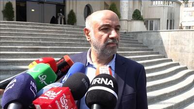 وزیر کار: برنامه دولت برای افزایش حقوق کارگران بررسی می‌شود / قانونی هم در مجلس وجود دارد که بر اساس آن حداقل به اندازه تورم، افزایش حقوق‌ها باید صورت بگیرد