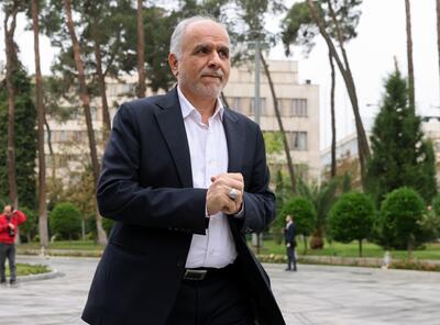 وزیر دادگستری: مهریه قرار نیست ۱۴ سکه شود / مهریه توافق میان زن و مرد است و تغییری در آن ایجاد نشده؛ فقط موضوع ضمانت اجرایی است / اعتقاد داریم که مرد به خاطر مهریه نباید به زندان بود اما باید ضمانت اجرایی مناسب هم برای زن وجود داشته باشد