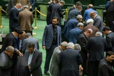 تا زمانی که نمایندگان سه درصدی هستند چه نیازی به دشمن داریم؟!