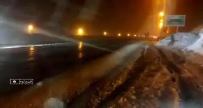 ببینید| برف و کولاک در گردنه گدوک فیروزکوه