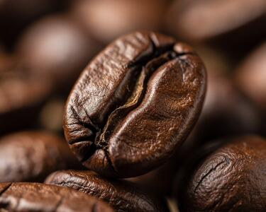 آیا قهوه می‌تواند برای پوست مفید باشد؟