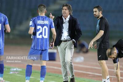 نیمکت استقلال فعلا امن است!